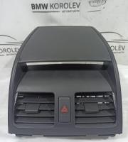 Накладка декоративная SX4 2006-2013 (НА ТОРПЕДО ЦЕНТРАЛЬНАЯ 7382079J00S1S)
