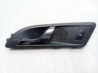 Ручка двери передней внутренняя левая Octavia (A5 1Z-) 2004-2013 ХРОМ С ДИНАМИКОМ 1Z0837221739