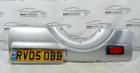 Накладка двери багажника серебро RAV 4 2000-2005  7681142905