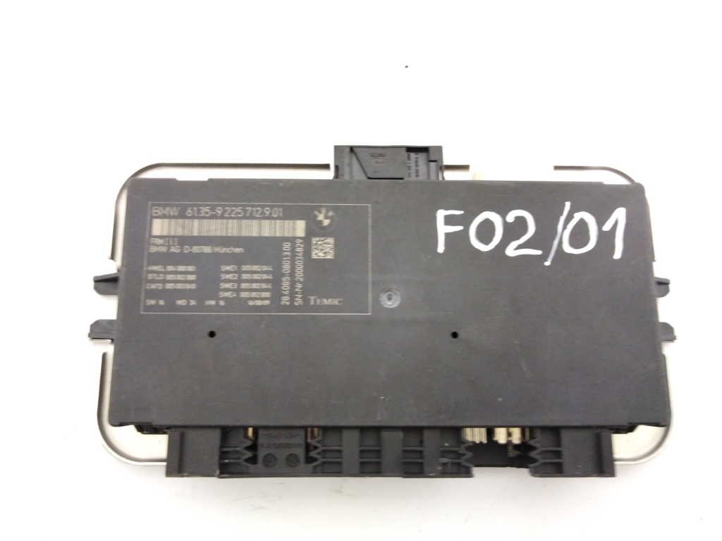 Блок автохолда бмв ф 01 где находится Блок FRM F01 61359225712