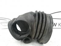 Патрубок E38,E39 13541740931