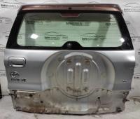 Крышка багажника Toyota Rav 4 Xa20 67005-42270