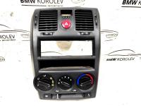 Накладка центральной консоли Hyundai Getz 847401С450
