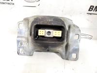Опора КПП левая Ford Focus III (2011-2019) 1801350