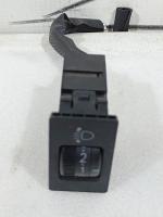 Кнопка корректора фар RAV 4 2000-2005  8415220050