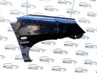 Крыло переднее правое (черное) SUZUKI LIANA 5760054830