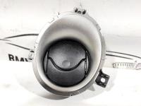 Дефлектор правый (в торпедо) NISSAN JUKE (F15) 687601KE0A
