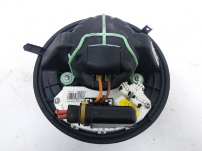 Вентилятор печки E90, E92  64116933663