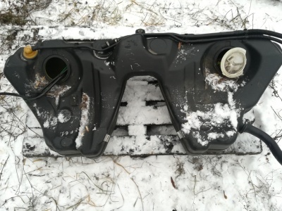 Топливный бак E60   16117200079