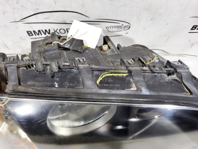 Фара галоген правая дефект X3 E83  63123418424