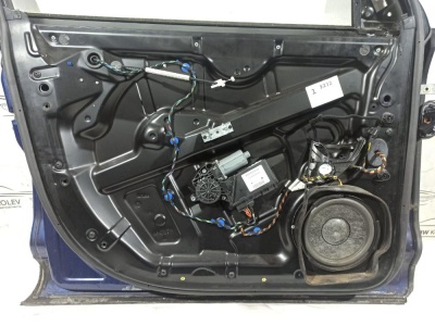Дверь передняя левая Touareg (2002-2010)   7L0831055L