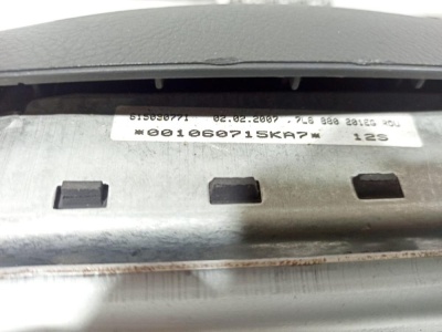 Подушка безопасности в рулевое колесо VW TOUAREG 2002-2010 3D0880203B2K7  3D0880203B2K7