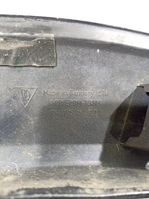 Накладка на бампер правая передняя Porsche Cayenne 958  7P5854820C