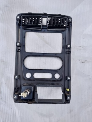 Накладка декоративная Jimny 7382176J205PK