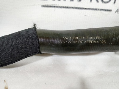 Патрубок радиатора Passat CC 2008-2017 ВЕРХНИЙ     3C0122101GE