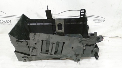 Крепление АКБ Cruze 2009-2016  13354419  13354419