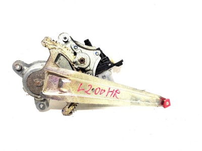 Стеклоподъемник задний правый  L200 MR181926