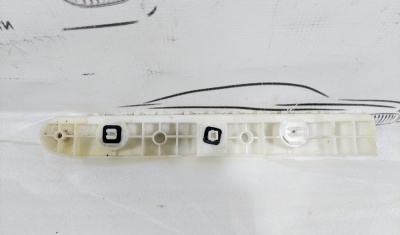 Кронштейн заднего бампера правый NISSAN JUKE (F15) 2011-2019    852281KA0A