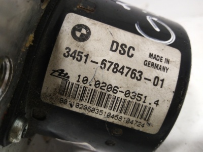 Блок ABS E90 E91  34526784764
