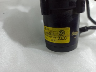 Дополнительная водяная помпа Touareg 2002-2010  7L0965561J