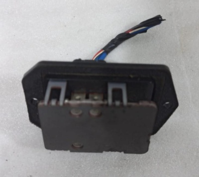 Резистор отопителя RAV 4 2006-2013 (8713826150) RAV4 8713826150