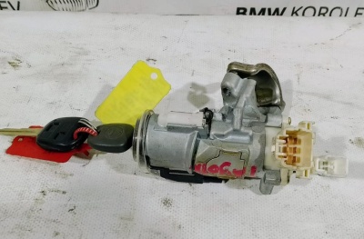 Замок зажигания RAV 4 2000-2005  4528042100