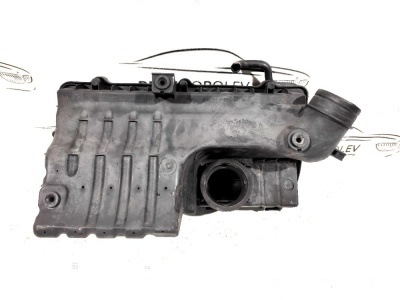 Корпус воздушного фильтра Golf Plus  036129611CD