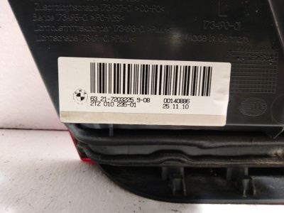 Фонарь левый в крышке багажника  F10 63217203225