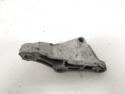 Кронштейн ТНВД N47D20C F30 13517810698