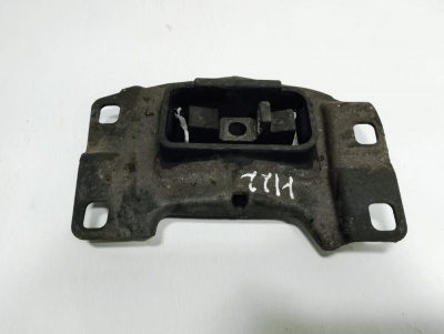 Опора КПП левая  Mazda 3 BP4N39070D