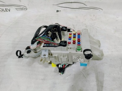 Блок предохранителей RAV 4 2000-2005 RAV4 8273142010
