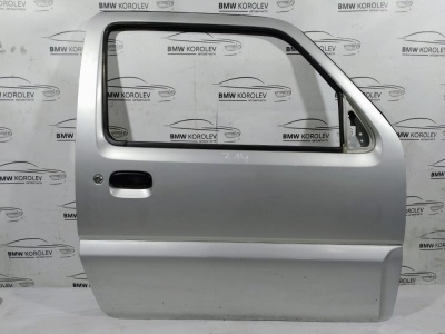 Дверь передняя правая Jimny 6800181A11