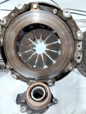 Комплект сцепления с маховиком SX4 1,6 2WD 2013-  SX4 2210061M00