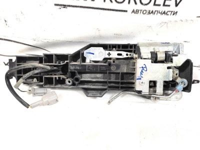 Ручка двери правая JUKE (F15)  806401KK0D