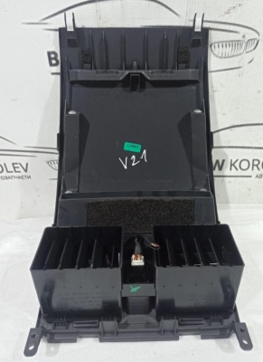 Накладка декоративная SX4 2006-2013 (НА ТОРПЕДО ЦЕНТРАЛЬНАЯ ) SX4 7382079J00S1S