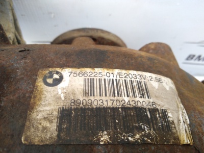 Редуктор задний E90 N47 МКПП 2.56  33107566225