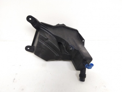 Расширительный бачок N47  E90 17137810592