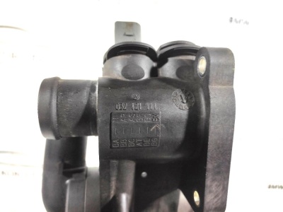 Корпус термостата (1.4 CGG МКПП) VW Golf Plus  032121111BM