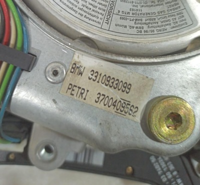 Подушка безопасности в руль E38 E39  32346751474