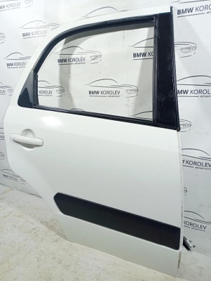 Дверь задняя правая (белая) SX4   SX4 6800379J00