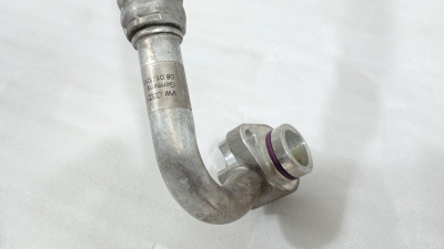 Трубка кондиционера A4 [B8] 2007-2015 КОМПРЕССОР ИСПАРИТЕЛЬ 8T0260707B  8T0260707B