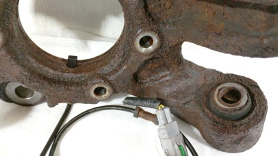 Кулак поворотный задний правый Grand Vitara 2005-2015 ПОД ДИСКОВЫЕ ТОРМОЗА  4611079K00 Grand Vitara 4611079K00