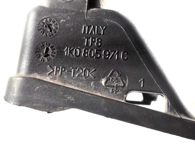 Воздухозаборник VW Golf VI (2008-2013)  5K0805971C