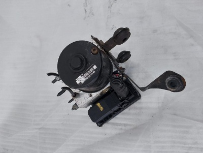 Блок АБС  Mazda 3 00001395e0