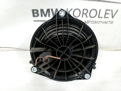 Ручка двери багажника наружная Passat CC 2008-2017 ЭМБЛЕМА    3C5827469JULM