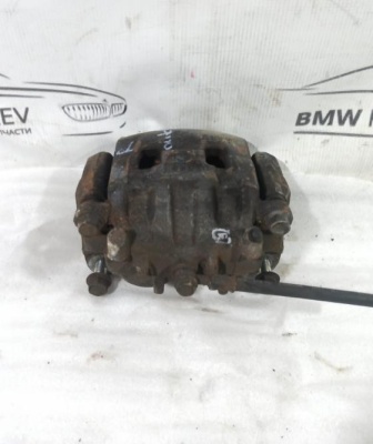 Суппорт тормозной передний правый Outlander (GF) 2012> (В СБОРЕ 4605B472)  4605B472