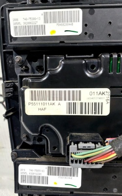 Блок управления климатической установкой Grand Cherokee (WH/WK) 2005-2010  55111011AK