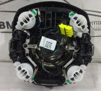 Подушка безопасности в руль F30 32306857304  32306857304