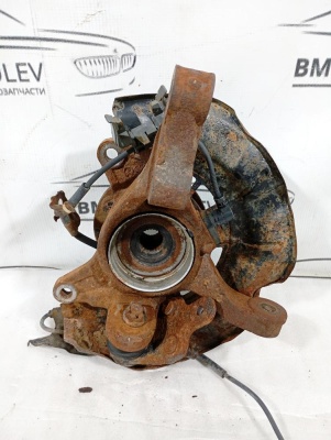 Кулак поворотный передний правый Camry V40 2006-2011 ; Camry V50 2011-2018    4321106220