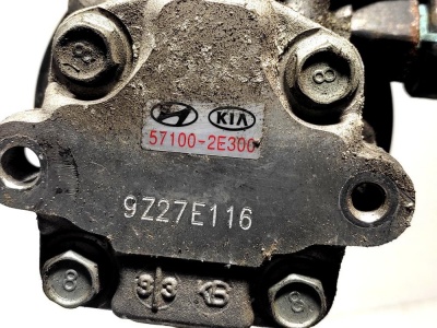 Насос ГУР Sportage 571002E300